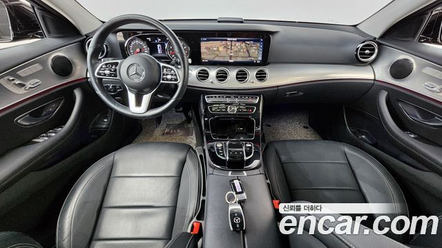 Mercedes-Benz E-Class E300 Avantgarde