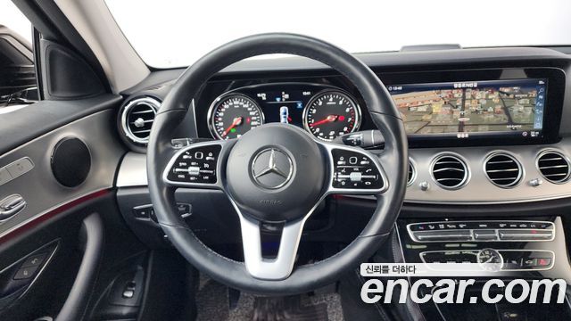 Mercedes-Benz E-Class E300 Avantgarde