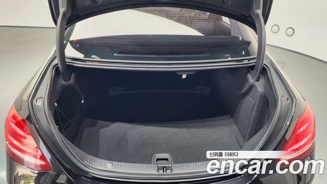 Mercedes-Benz E-Class E300 Avantgarde