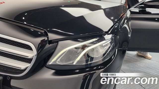 Mercedes-Benz E-Class E300 Avantgarde