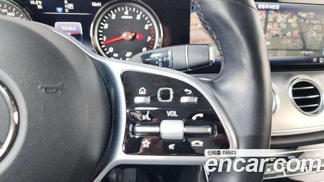 Mercedes-Benz E-Class E300 Avantgarde