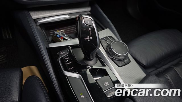 BMW 5-Series 520d M Sport package