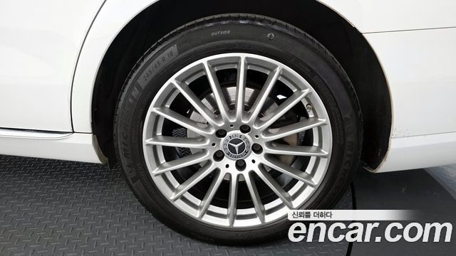 Mercedes-Benz E-Class E250 Exclusive