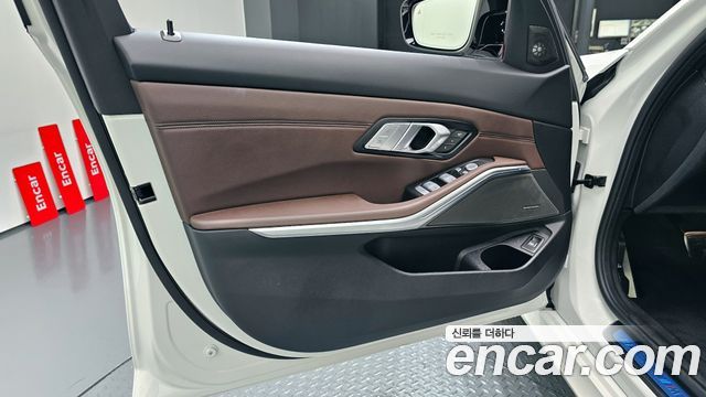 BMW 3-Series M340i xDrive Touring Pro