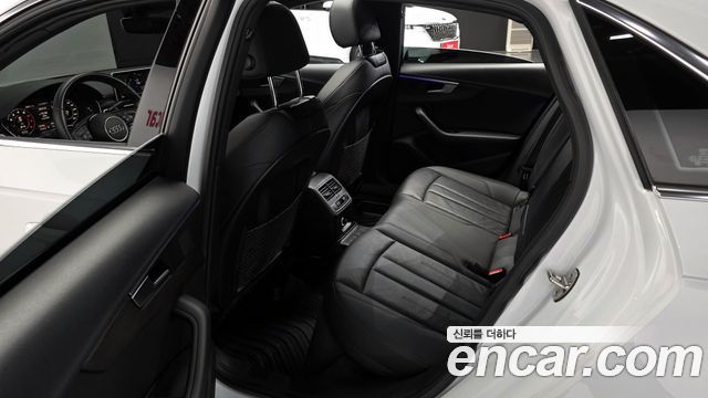Audi A4 40 TFSI Premium