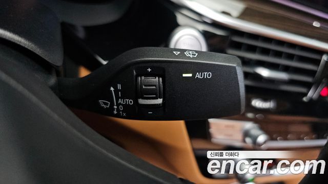 BMW 5-Series 520i Luxury