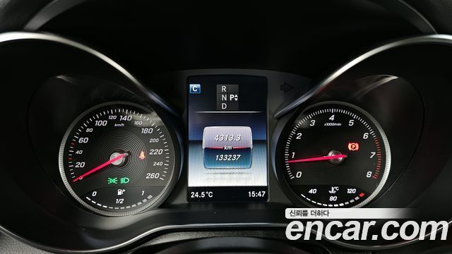Mercedes-Benz GLC-Class GLC300 4MATIC AMG Line