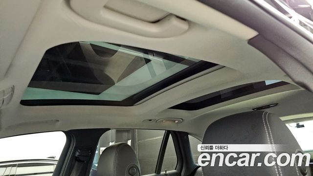 Mercedes-Benz GLC-Class GLC300 4MATIC AMG Line