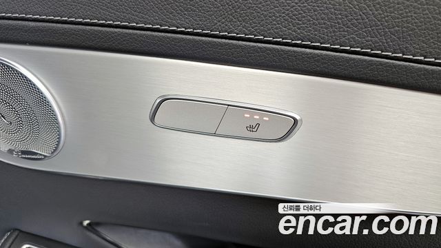 Mercedes-Benz GLC-Class GLC300 4MATIC AMG Line