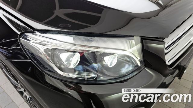 Mercedes-Benz GLC-Class GLC300 4MATIC AMG Line