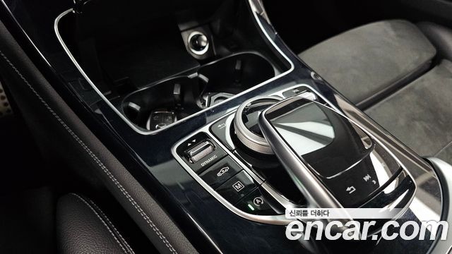 Mercedes-Benz GLC-Class GLC300 4MATIC AMG Line