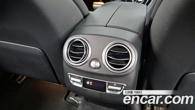 Mercedes-Benz GLC-Class GLC300 4MATIC AMG Line