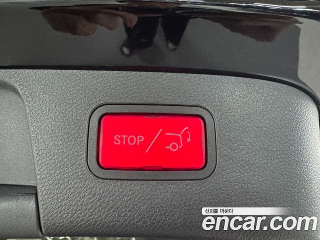 Mercedes-Benz GLA-Class GLA220 Premium