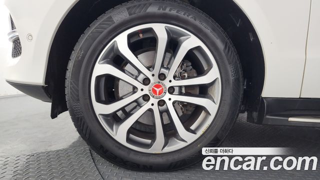 Mercedes-Benz GLE-Class GLE250 d 4MATIC