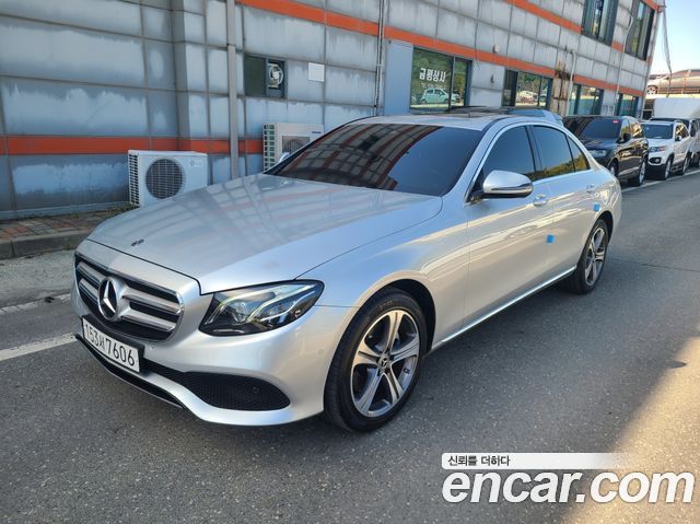 Mercedes-Benz E-Class E220d Avantgarde