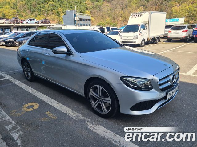 Mercedes-Benz E-Class E220d Avantgarde