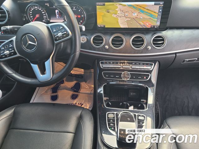 Mercedes-Benz E-Class E220d Avantgarde