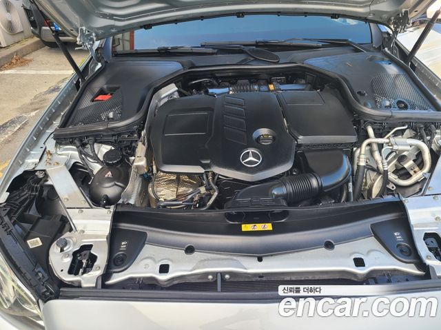 Mercedes-Benz E-Class E220d Avantgarde