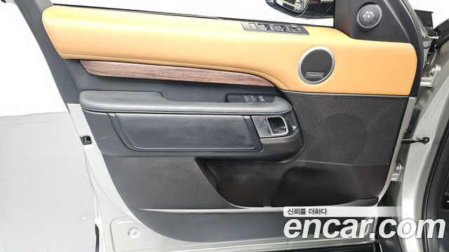 Land Rover Discovery 3.0 TD6 HSE Luxury