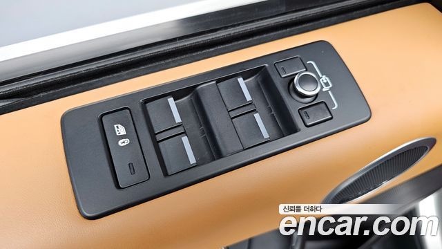 Land Rover Discovery 3.0 TD6 HSE Luxury