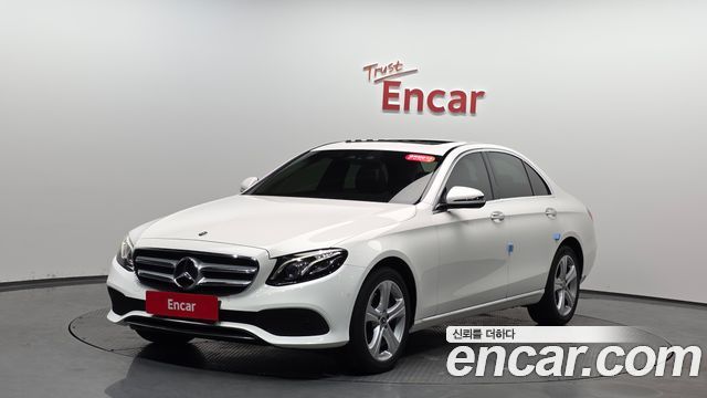Mercedes-Benz E-Class E220d 4MATIC Avantgarde