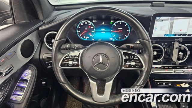 Mercedes-Benz GLC-Class GLC220 d 4MATIC
