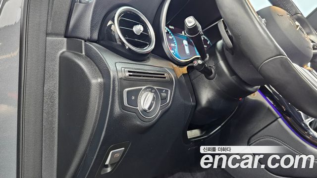 Mercedes-Benz GLC-Class GLC220 d 4MATIC