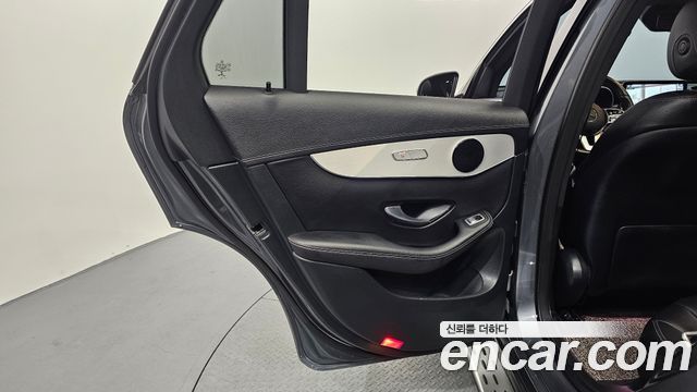 Mercedes-Benz GLC-Class GLC220 d 4MATIC