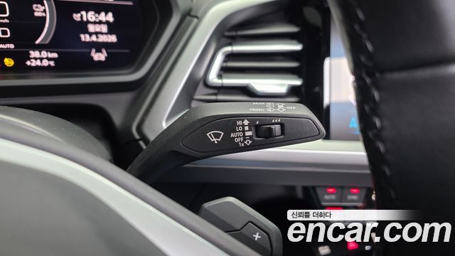 Audi Q4 e-tron 40 Premium