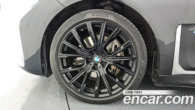 BMW 7-Series 740Li xDrive M Sport Package