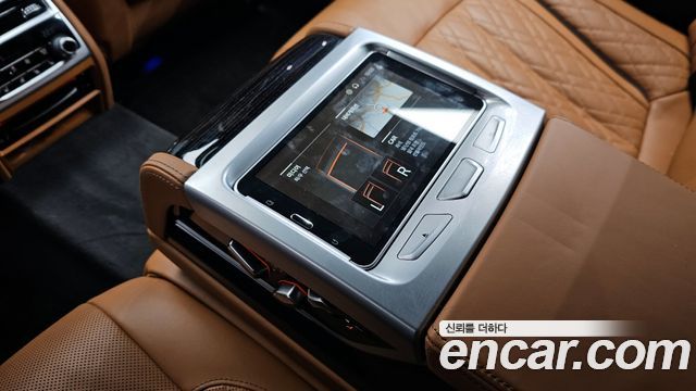 BMW 7-Series 740Li xDrive M Sport Package