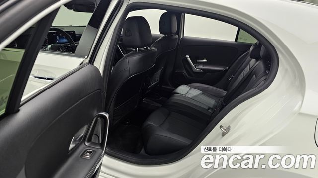 Mercedes-Benz A-Class A220 Hatchback