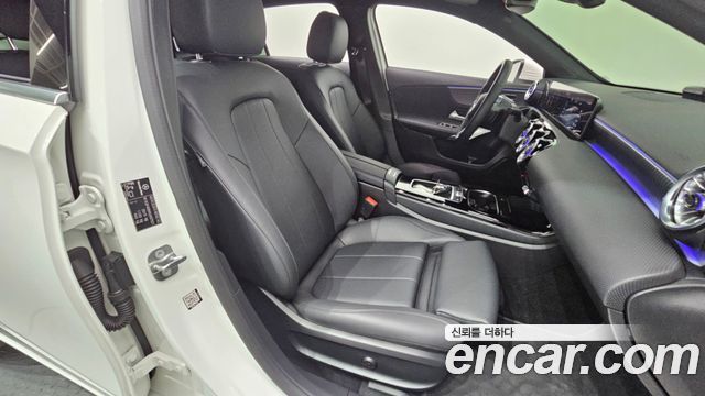 Mercedes-Benz A-Class A220 Hatchback