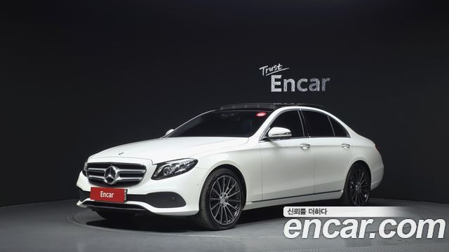 Mercedes-Benz E-Class E300 4MATIC Avnatgarde