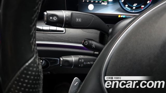Mercedes-Benz E-Class E300 4MATIC Avnatgarde