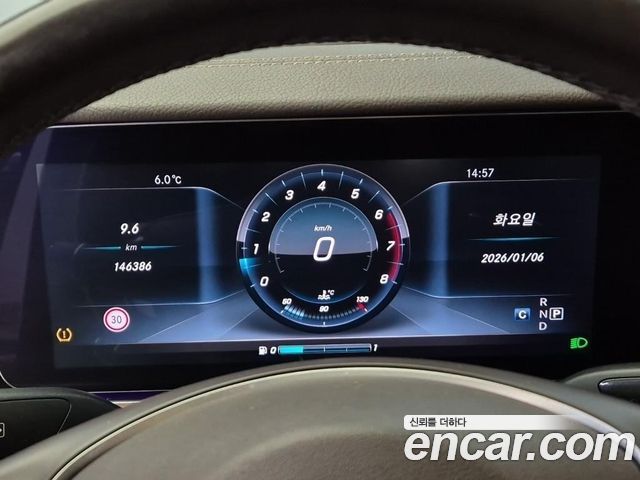 Mercedes-Benz E-Class E300 Exclusive
