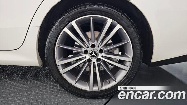 Mercedes-Benz CLS-Class CLS400d 4MATIC