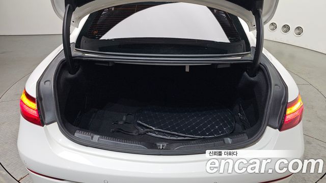 Mercedes-Benz E-Class E220d Coupe