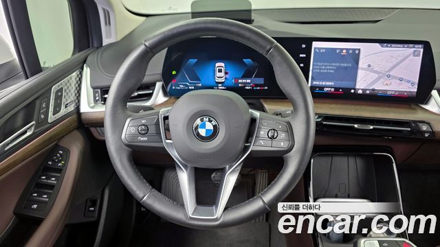 BMW 2-Series 220i Luxury