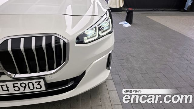 BMW 2-Series 220i Luxury