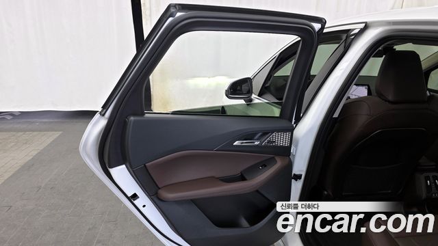 BMW 2-Series 220i Luxury