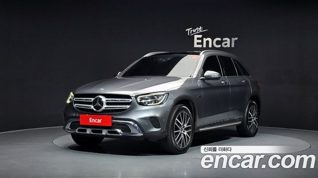 Mercedes-Benz GLC-Class GLC300e 4MATIC