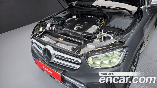 Mercedes-Benz GLC-Class GLC300e 4MATIC
