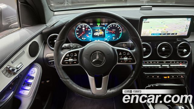 Mercedes-Benz GLC-Class GLC300e 4MATIC
