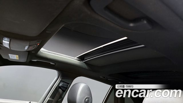 Mercedes-Benz GLC-Class GLC300e 4MATIC