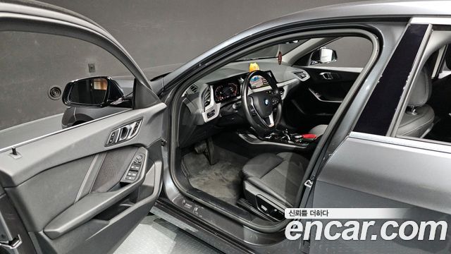 BMW 1-Series 118d Joy