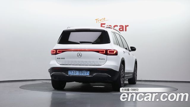 Mercedes-Benz EQB EQB300 4MATIC AMG Line