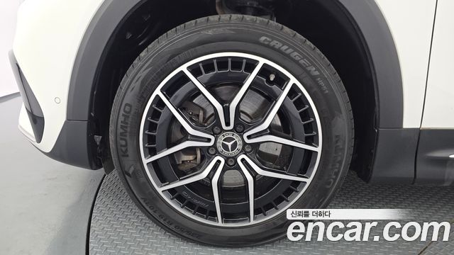 Mercedes-Benz EQB EQB300 4MATIC AMG Line