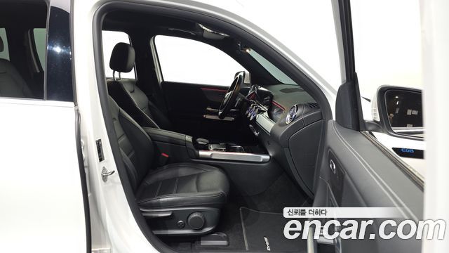 Mercedes-Benz EQB EQB300 4MATIC AMG Line