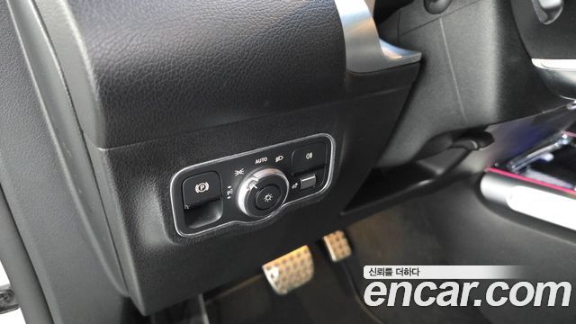 Mercedes-Benz EQB EQB300 4MATIC AMG Line
